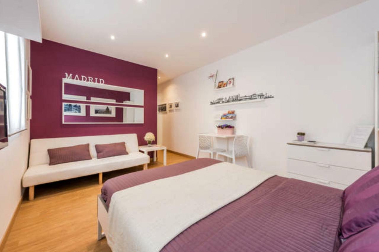 Apartamento En Calle Jardines - Madrid Centro — Photos 1
